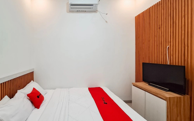 RedDoorz Syariah @ Boemi 2 Guesthouse Tasikmalaya – Guest Rooms – Tasikmalaya