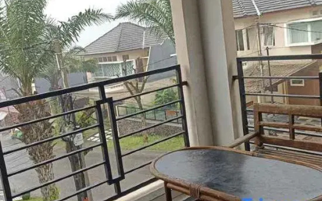Villa Bless Batu - Three Bedroom