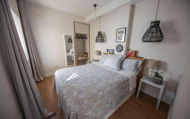 Cosy Apartment with Terrace in the Centre of Seville