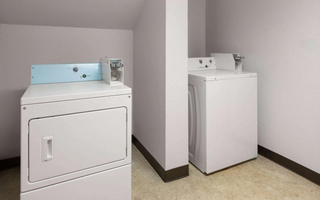 AmericInn by Wyndham Oscoda Near AuSable River