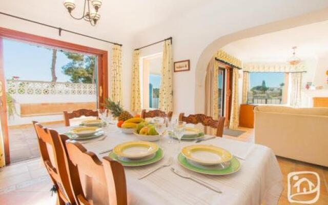 Abahana Villas Dorothea