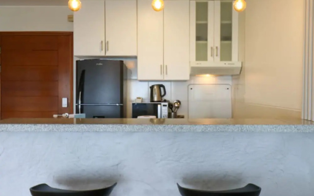 w Fantastic 1BR With Balcony in Miraflores