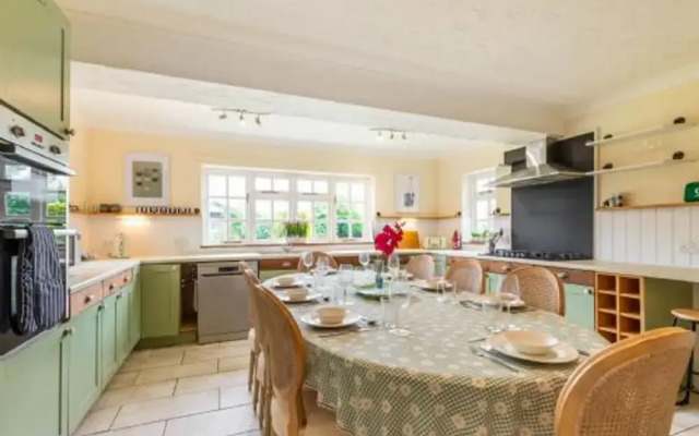Host Stay Alderfen View
