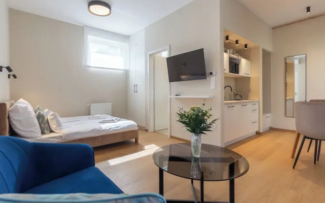 Nemes Apartment The Petite