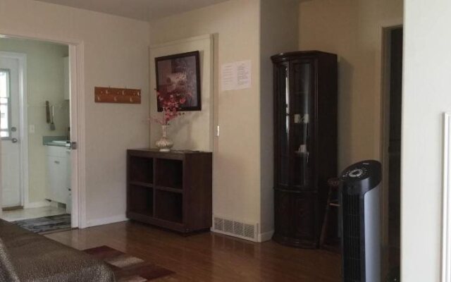 Kelowna Lakeview Cove Bed & Breakfast