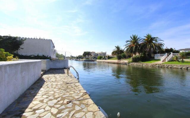 Leon Inmo Noguera 45 B - 10074