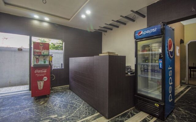 OYO 13521 Sudhriti Hotel