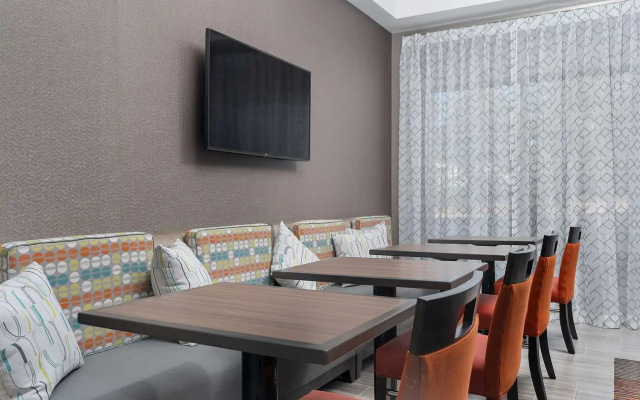 Hampton Inn Springfield