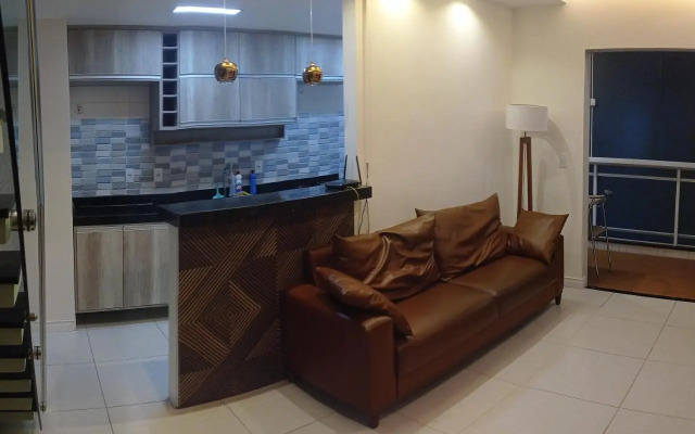 Cobertura duplex, com duas suítes e piscina