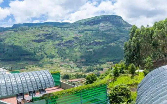 Mountain Hut Resorts