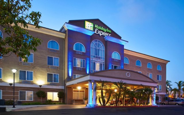 Holiday Inn Express Hotel & Suites San Diego-Sorrento Valley, an IHG Hotel