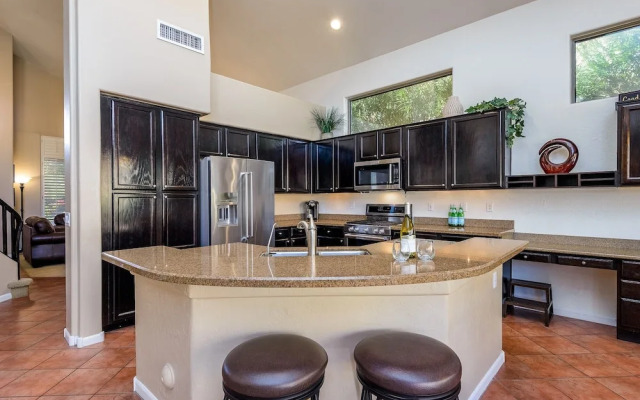 Casa Solara 4 Bedroom Home by RedAwning