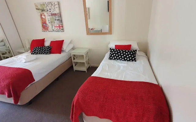 Griffith Studio Canberra - free parking
