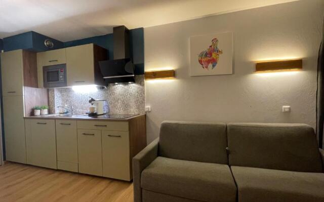 Studio sur le Domaine du Golf de Pont Royal