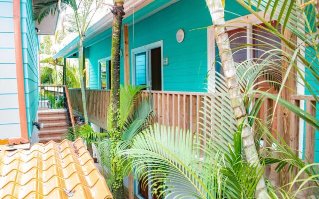 Tramonto ROJO Santa Teresa Guest House