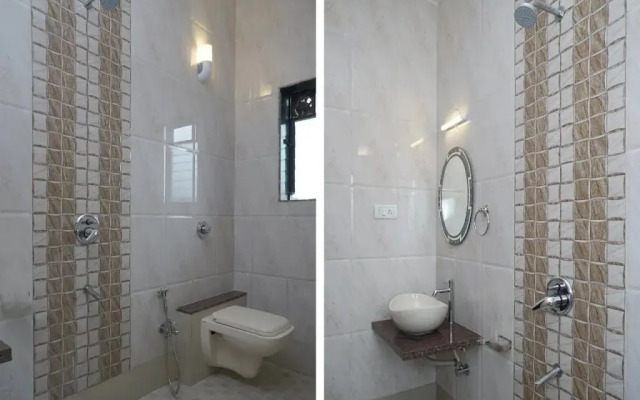 OYO 23696 Hotel Sai Vihar