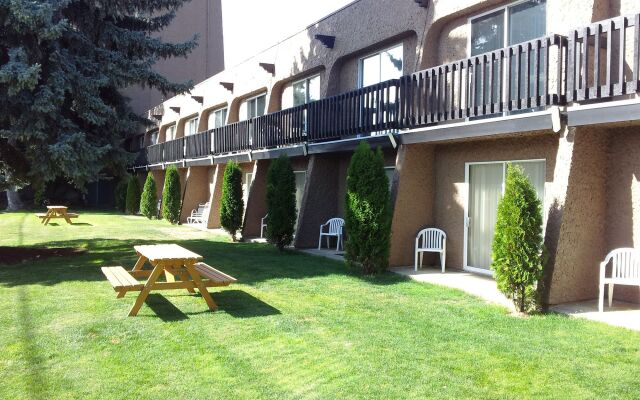 Divya Sutra Plaza and Conference Centre, Vernon, BC
