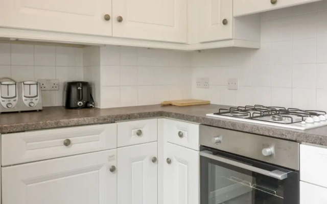 3 Lynedoch Place