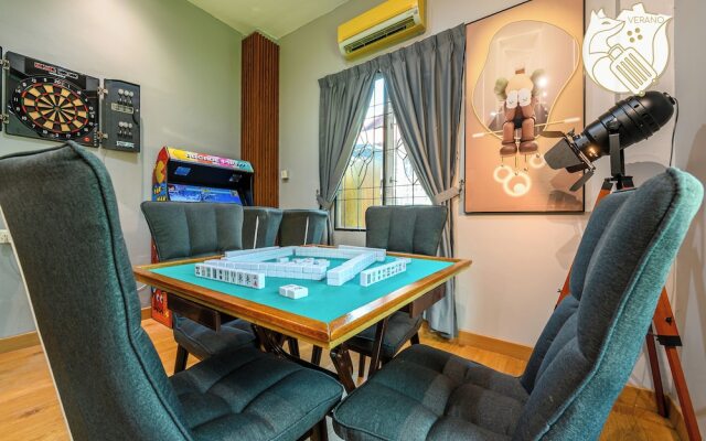 6BR Ampang Pool Villa 26P with Garden