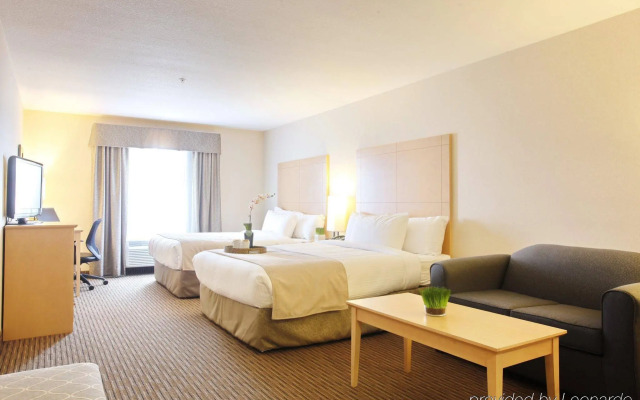 Vegreville Suites