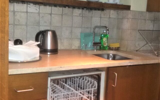 Elegant & Cozy Central Apt • 5' to Athens Metro St