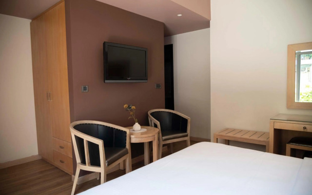 Areos Hotel