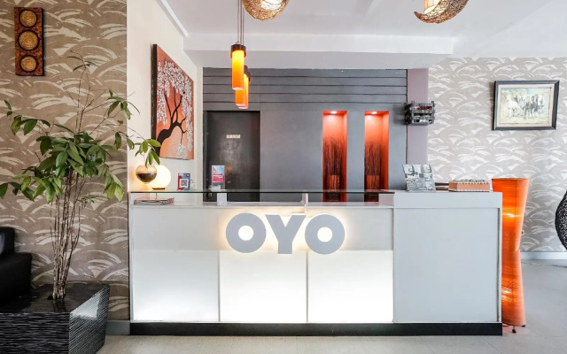 Oyo 955 Hotel Boulevard – Lobby – Manado