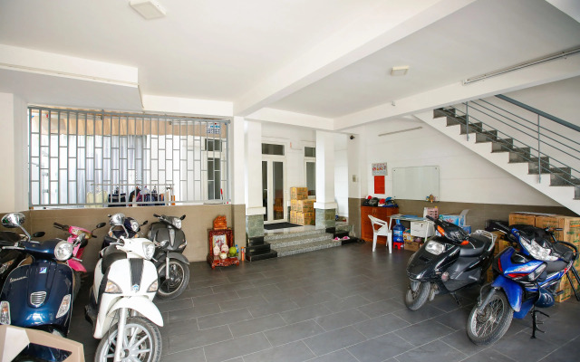 Sunflower Boutique Studio Apartment