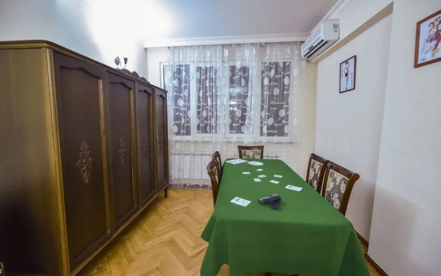 Friendship Hostel & Tours 2