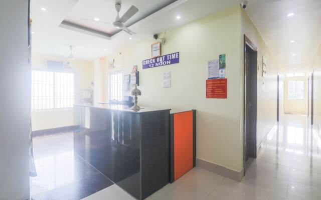OYO 23008 Labanya Holiday Home
