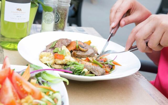 Forest-edge Villa With Sauna