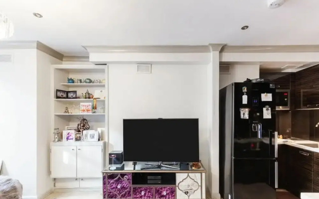 Beautiful 2bed Apt W/garden in Kensington