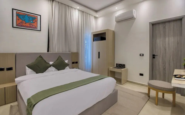 Seven Stays Zayed