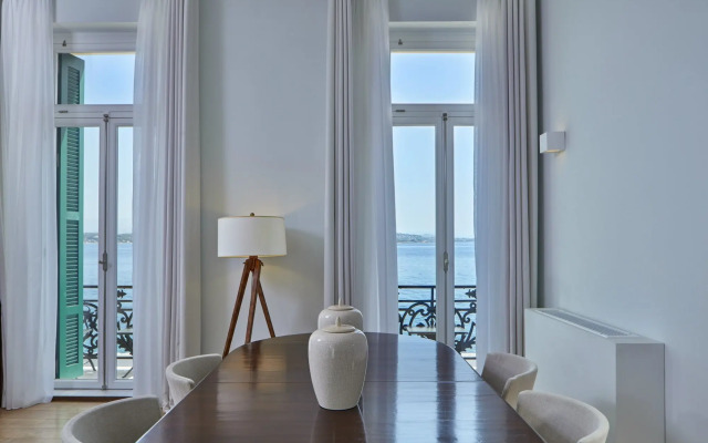 Poseidonion Grand Hotel