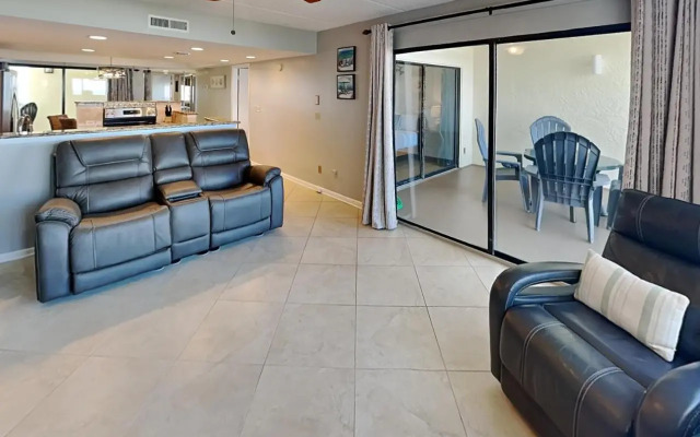 Windjammer Apartment 206