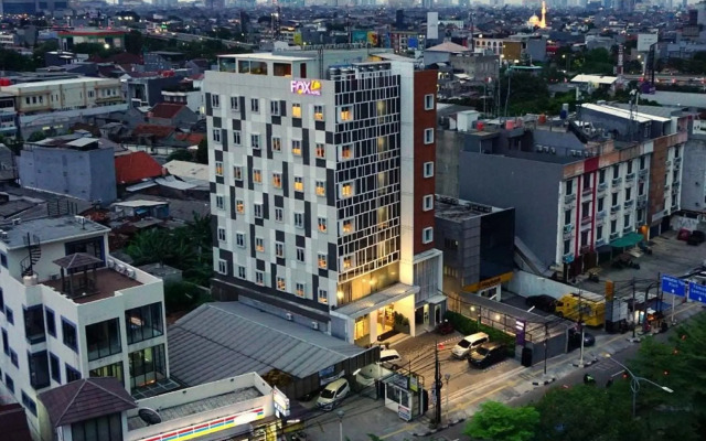FOX Lite Hotel Grogol Jakarta