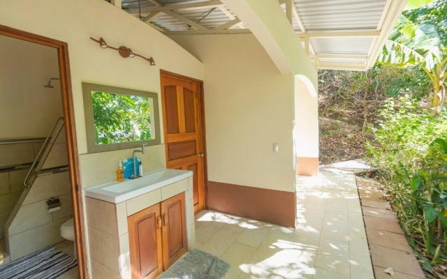 Los Vivos Beachfront Experience