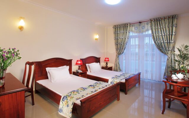 Minh Dam Hotel & Restaurant