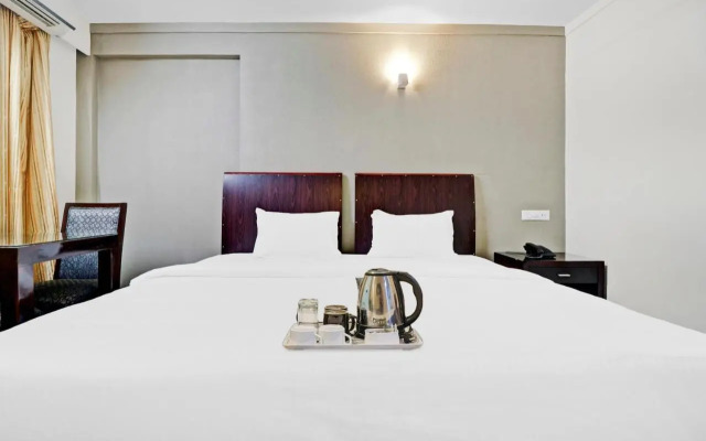 OYO Townhouse 80108 Aec Residency