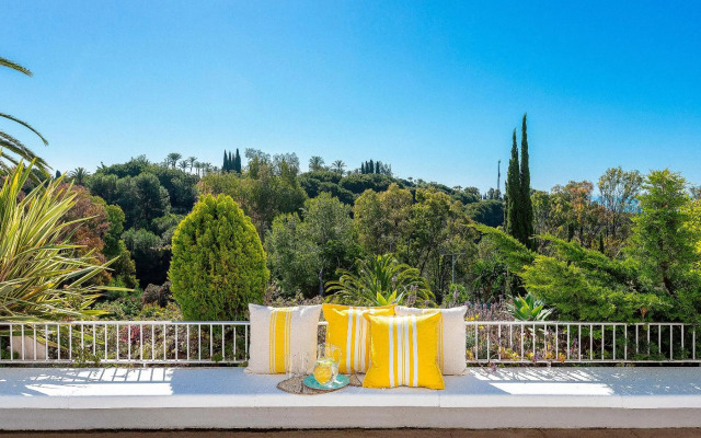 Genteel Home Las Lomas de Marbella Club