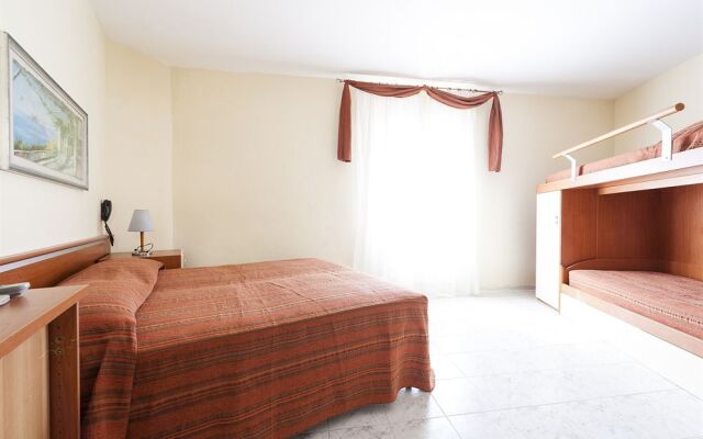 Hotel Ariana
