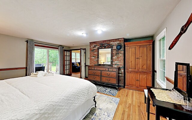 Quiet Family - 4 Br Home