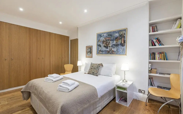 Stylish&Spacious 4br House W/Parking in Kensington