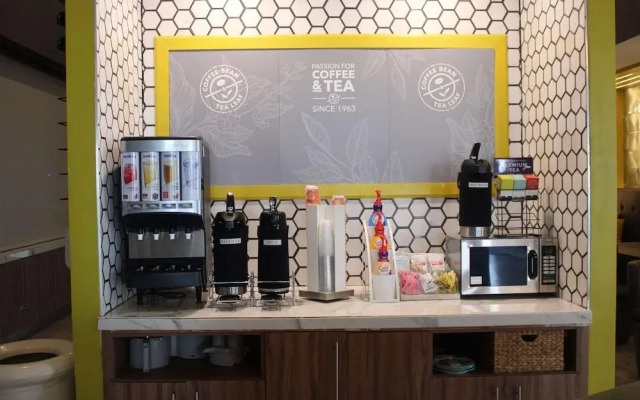 Clarion Pointe Marshall