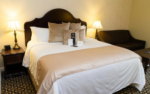 The Mount Vernon Grand Hotel