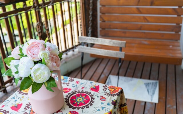 StarHome West Nanjing Road Branch