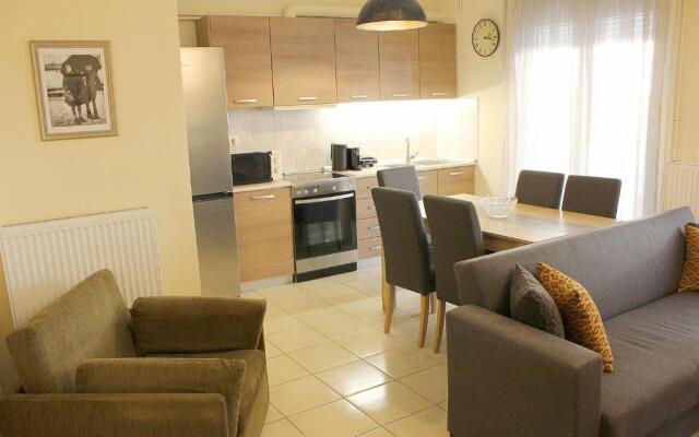 Alkinoos Apt -Inspiring Living in Meteora -3BD