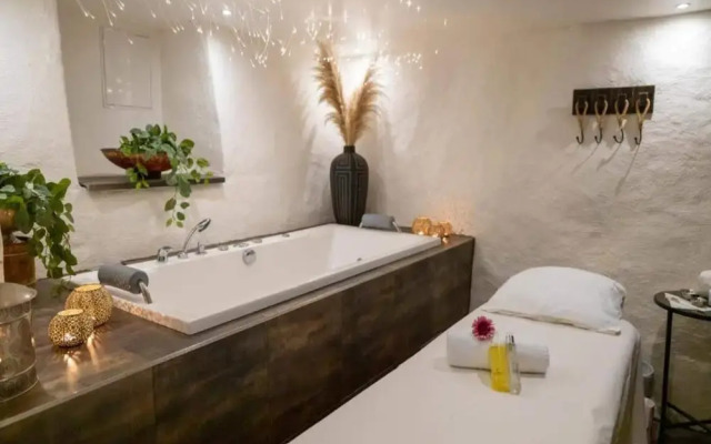 Room in Boutique Hotel With Free Breakfast