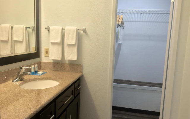 HYATT house Los Angeles LAX/Manhattan Beach