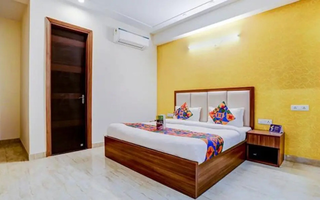 Hotel Golf Course Sapphire By FabHotels